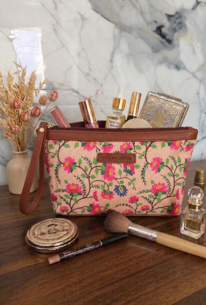 Style and Culture Peach Floral Vegan Wristlet Pouch